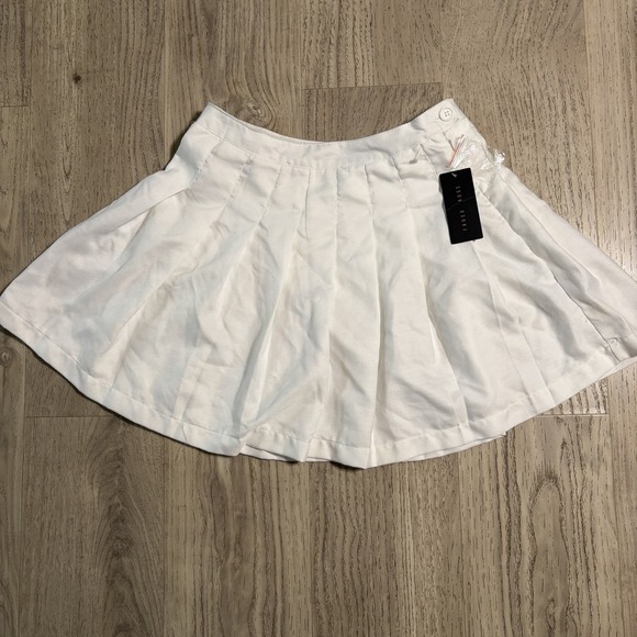 Faded Rose Dresses & Skirts - Faded Rose Skirt Women's Medium White Pleated Mid Rise Short Tennis NWT